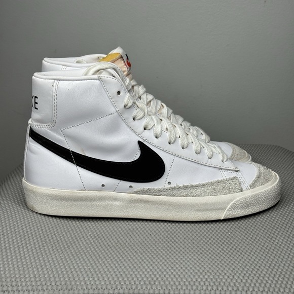 Nike Blazer Mid '77 Vintage Women Size 7 White Black Athletic Shoes Sneakers - Picture 6 of 10